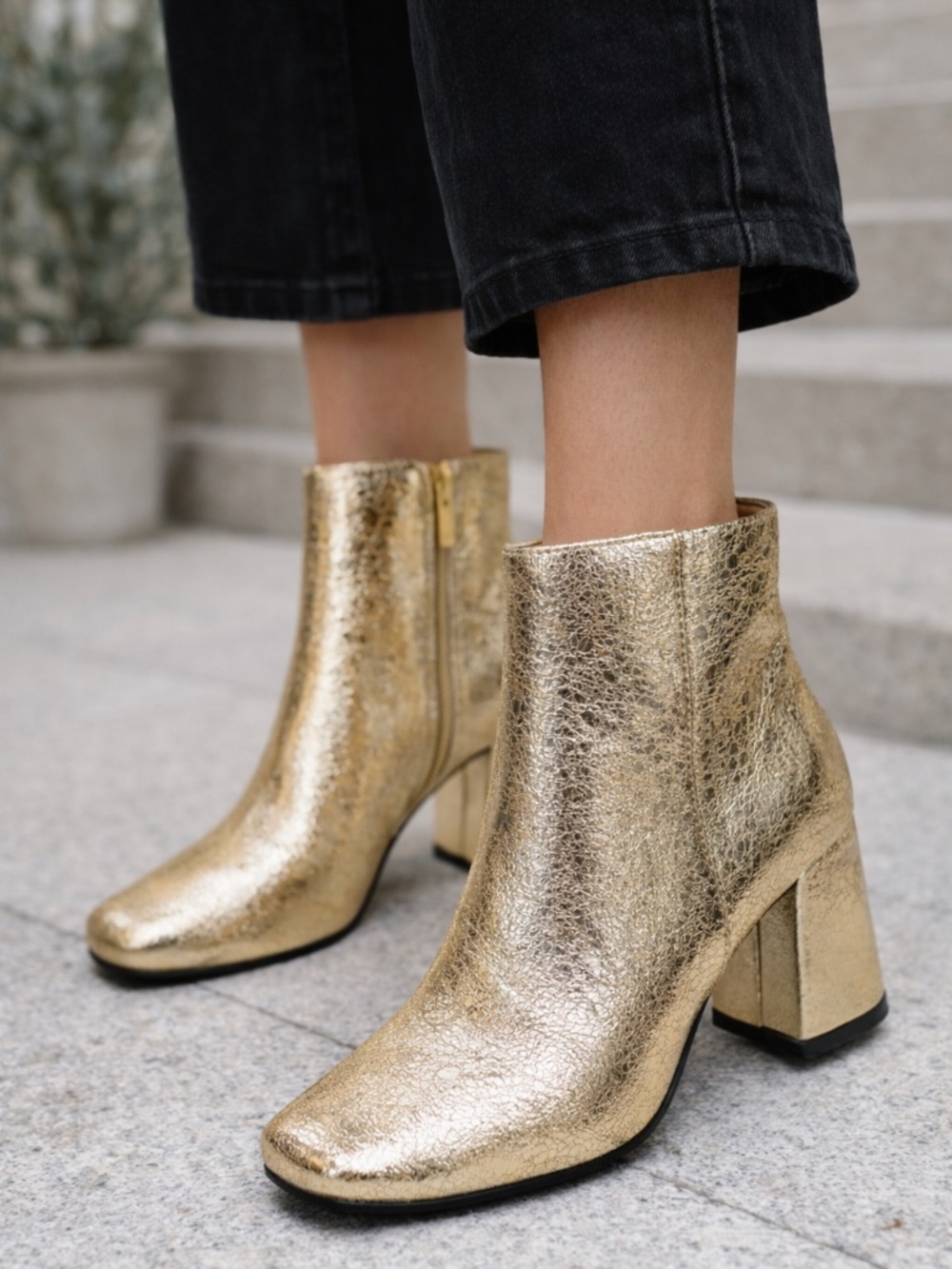 NWOT Gold Metallic Ankle Boots Block Heel Side Zip Statement Booties Size 6M